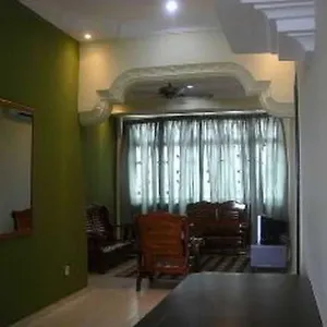 https://mahkota-apartment-melaka.hotelsinmalacca.net